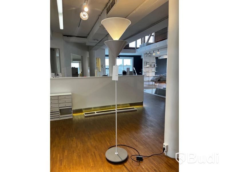 Lampa - Olvle Pascal Ordpris 22.900 kr