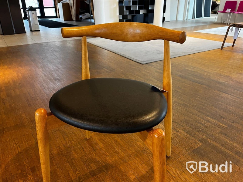 Stol i ek  - Carl Hansen Ordpris: 12.290 kr