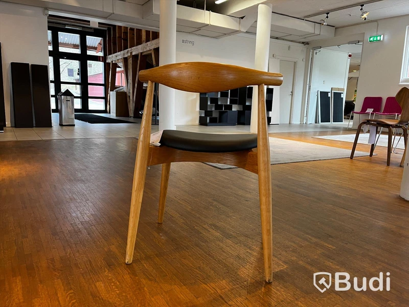 Stol i ek  - Carl Hansen Ordpris: 12.290 kr