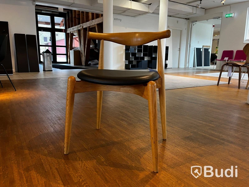 Stol i ek  - Carl Hansen Ordpris: 12.290 kr