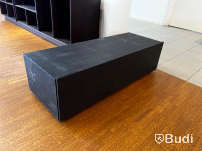 Sideboard - Poliform Ordpris: 13.900 kr