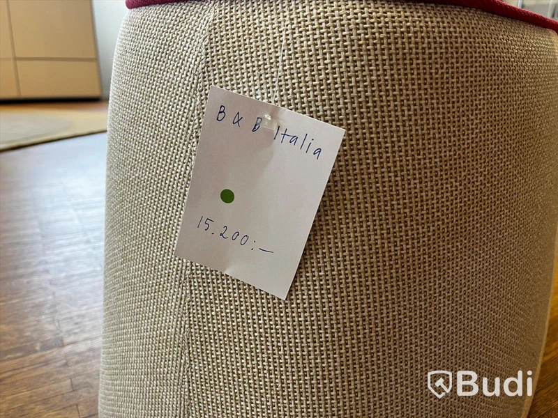Puff B&B Italia Ordpris: 15.200 kr