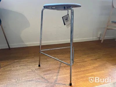 Pall - Fritz Hansen High Dot Ordpris: 4.425 kr