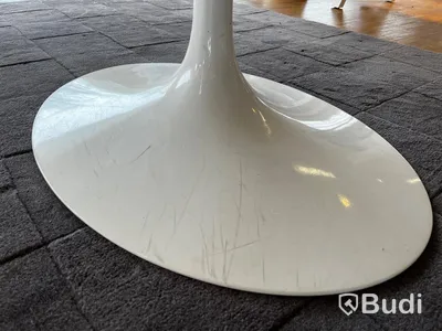 Matbord - Knoll Oval Table Ordpris: 61. 290 kr