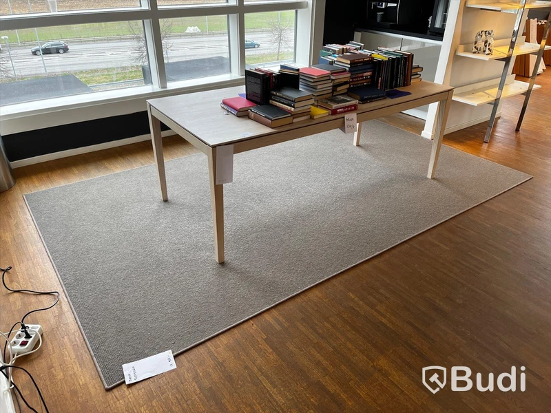 Matta - Flexform Ordpris: 17.900 kr Obs! Demoex