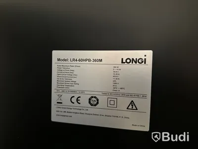 2 solcellspaneler Longi
