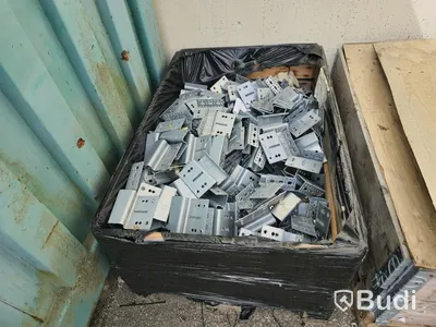 Div monteringsmaterial till solceller.