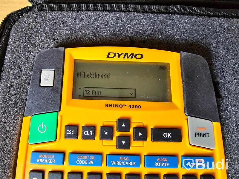 Dymo etikettskrivare.