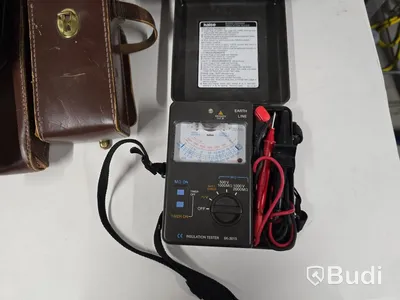 6 st. mätinstrument modell äldre.