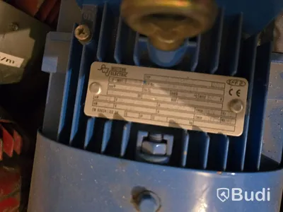 Parti med elmotorer.