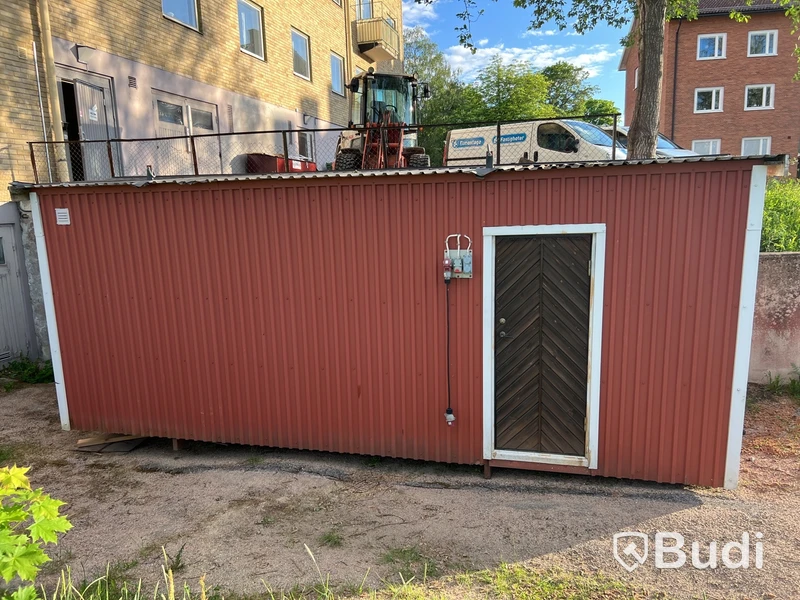 Manskapsbod/förråd.