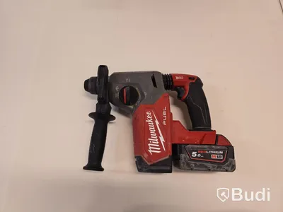 2 st slagborrmaskiner från Milwaukee.