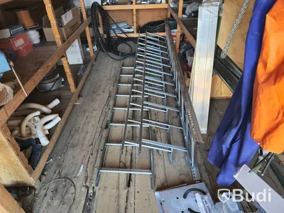 20 fots container med material.