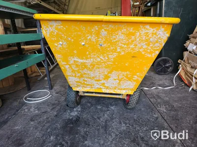 Förråd med div material och utrustning.