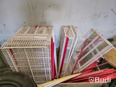 Förråd med div material och utrustning.