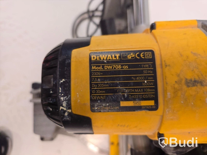 Kap- och gersåg DeWalt med sågbord.