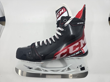 Skridskor CCM JetSpeed FT4 SR Wide Stl 8.5/44