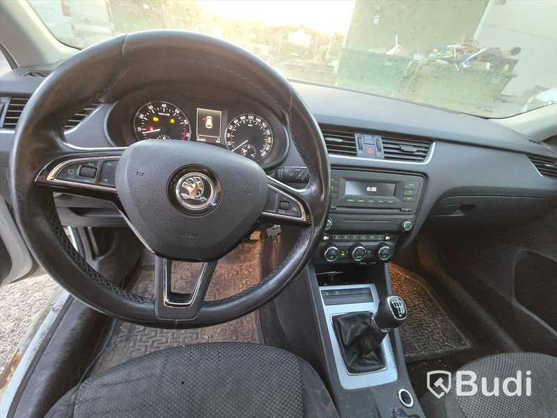 Personbil SKODA OCTAVIA, 2013.