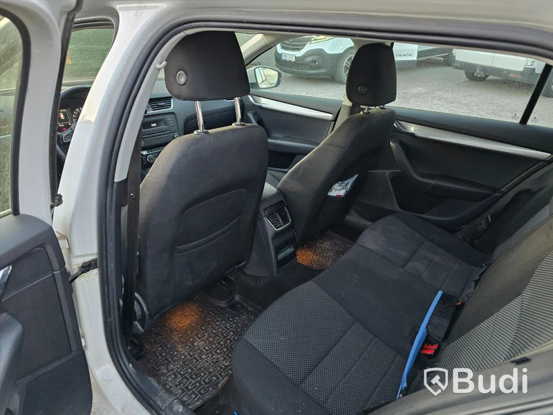 Personbil SKODA OCTAVIA, 2013.
