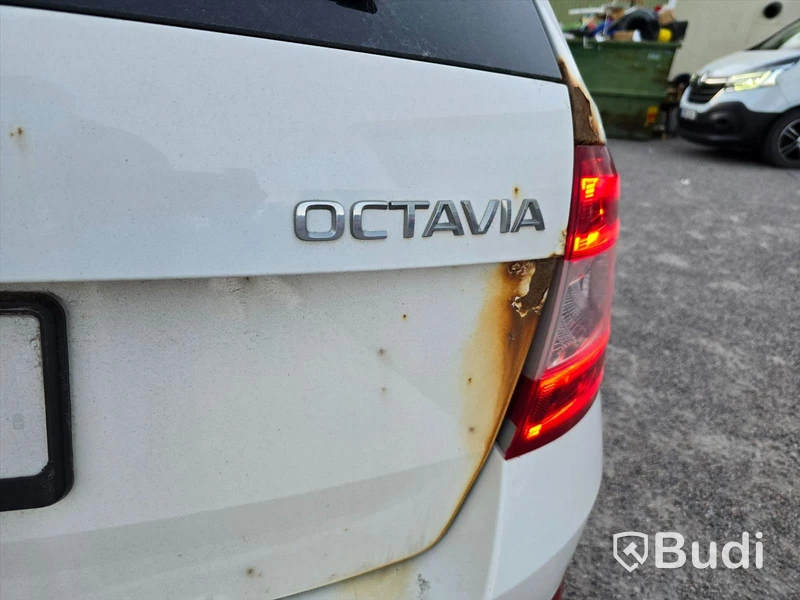 Personbil SKODA OCTAVIA, 2013.