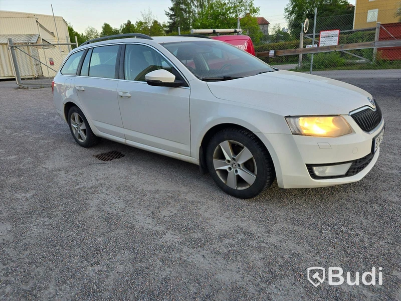Personbil SKODA OCTAVIA, 2013.