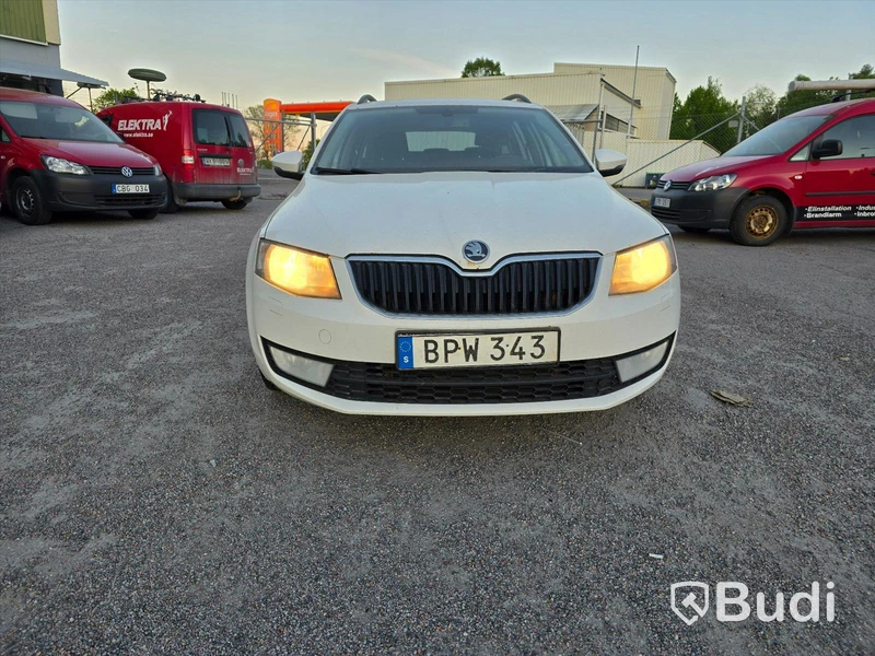 Personbil SKODA OCTAVIA, 2013.