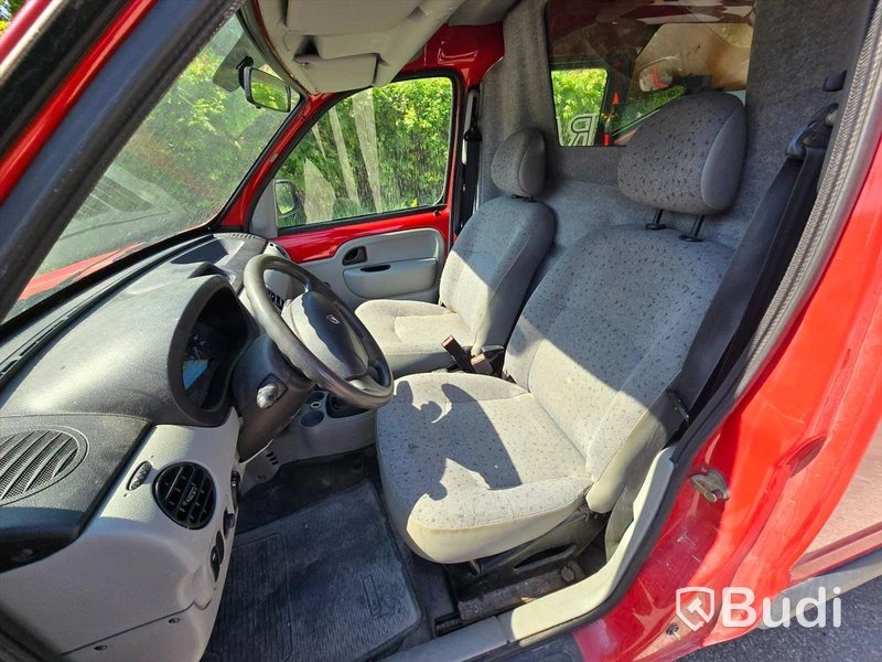 Personbil RENAULT KANGOO, 2004.