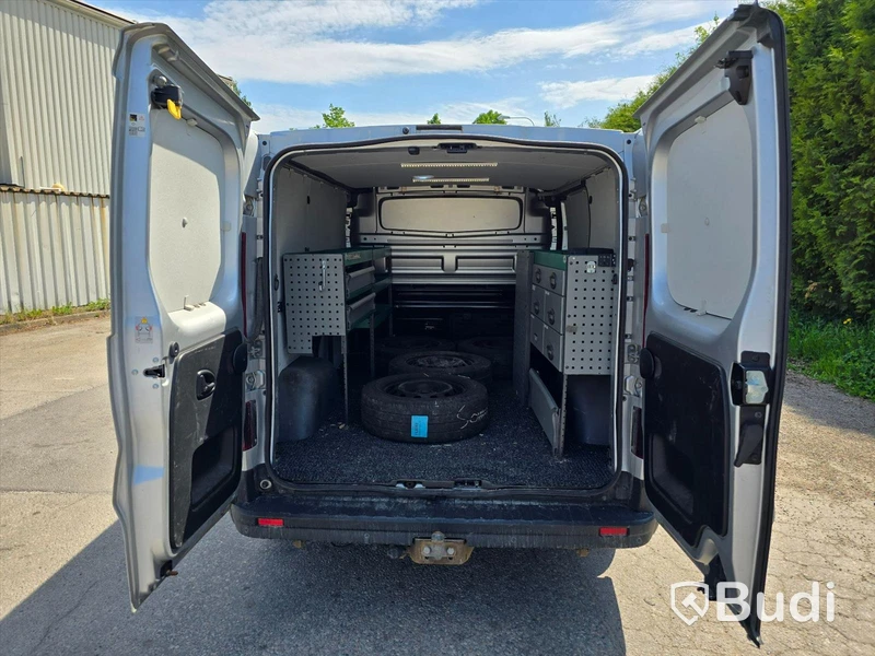 Personbil RENAULT TRAFIC, 2018.