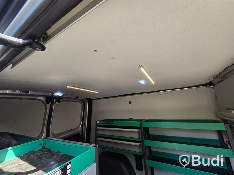 Personbil RENAULT TRAFIC, 2018.