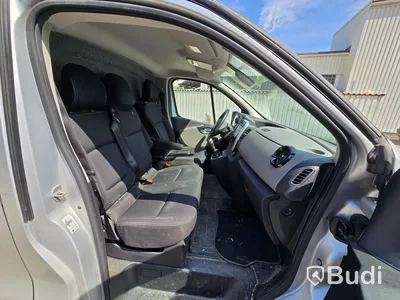 Personbil RENAULT TRAFIC, 2018.