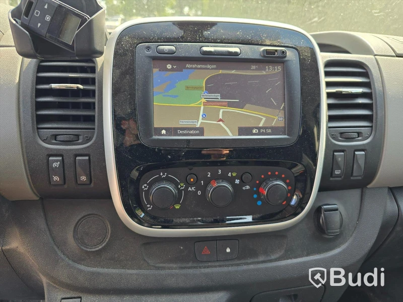 Personbil RENAULT TRAFIC, 2018.