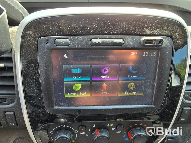 Personbil RENAULT TRAFIC, 2018.
