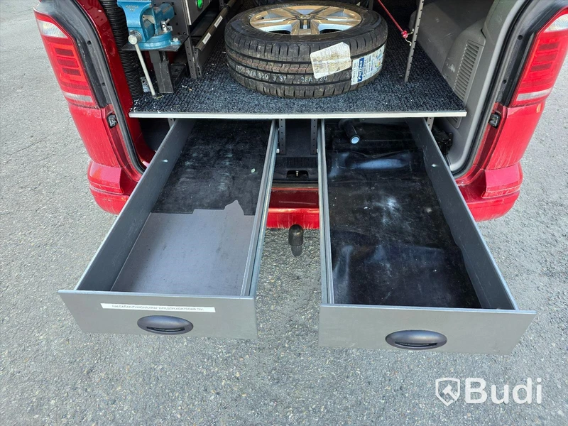 Personbil VOLKSWAGEN TRANSPORTER, 4Motion, 2019.