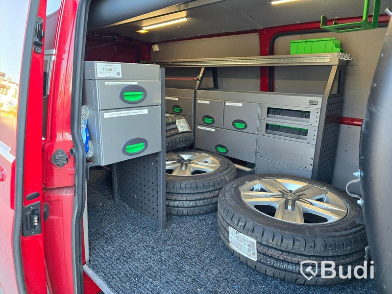 Personbil VOLKSWAGEN TRANSPORTER, 4Motion, 2019.