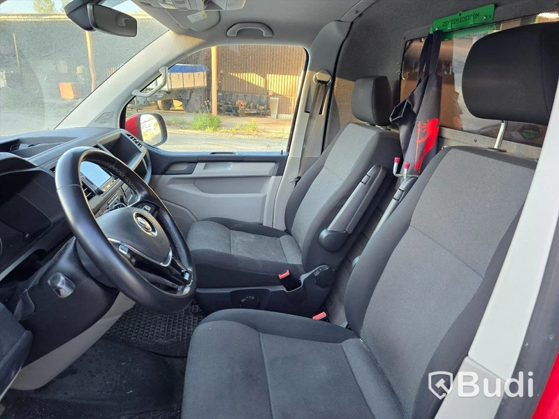 Personbil VOLKSWAGEN TRANSPORTER, 4Motion, 2019.