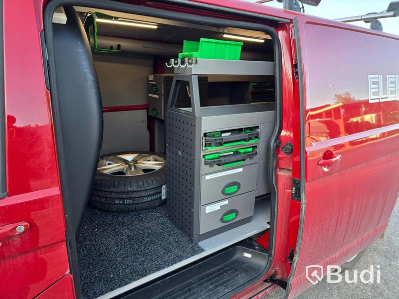 Personbil VOLKSWAGEN TRANSPORTER, 4Motion, 2019.