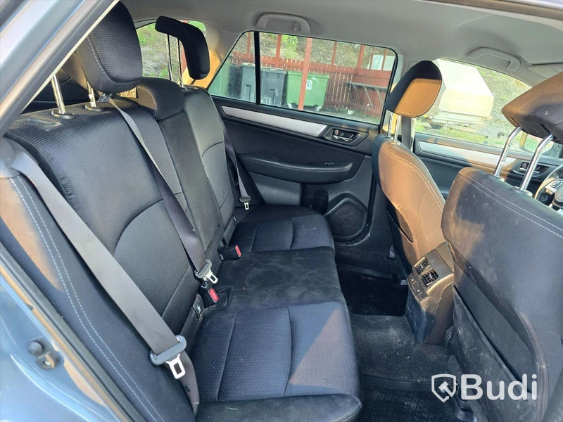 Personbil SUBARU OUTBACK, 2017.