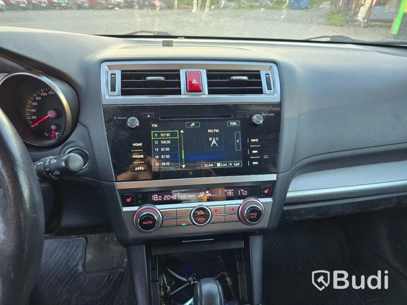 Personbil SUBARU OUTBACK, 2017.