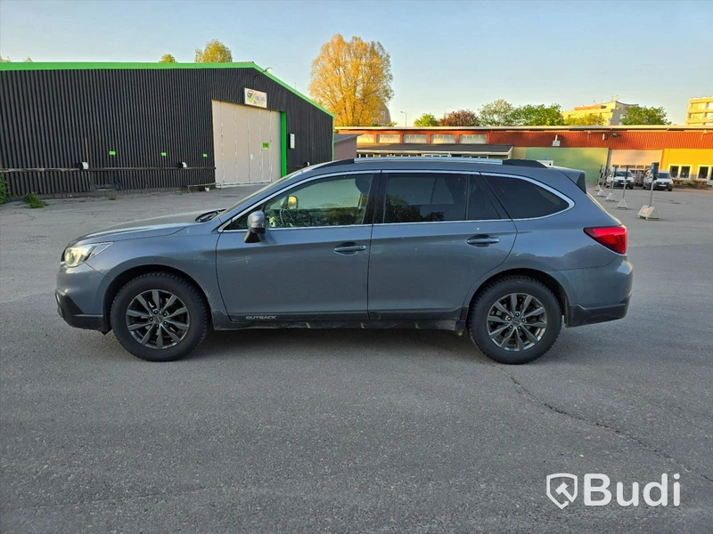 Personbil SUBARU OUTBACK, 2017.