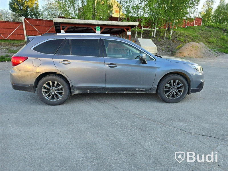 Personbil SUBARU OUTBACK, 2017.