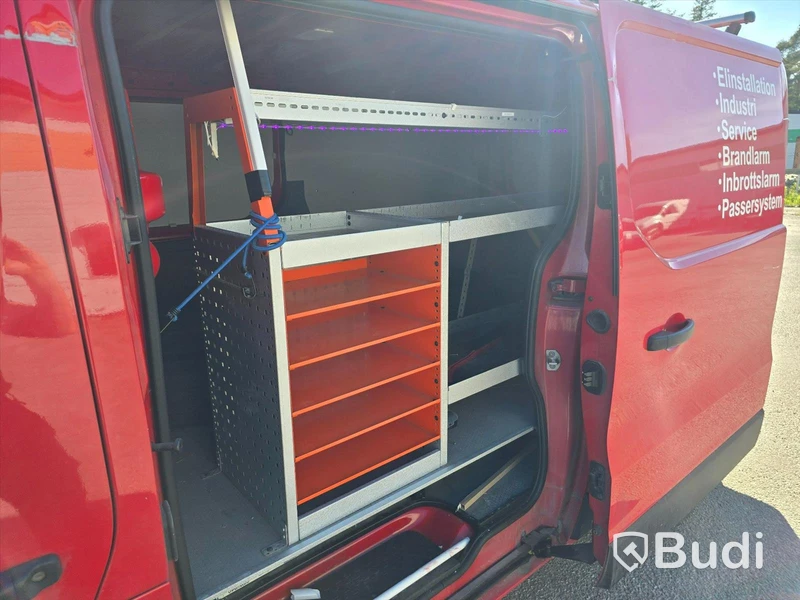 Personbil NISSAN NV300, 2019.
