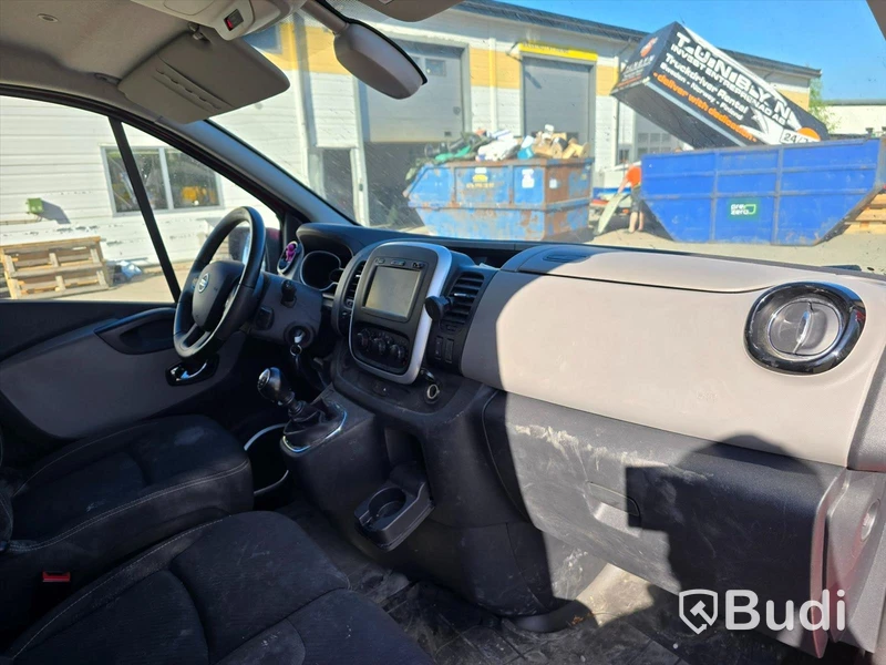 Personbil NISSAN NV300, 2019.