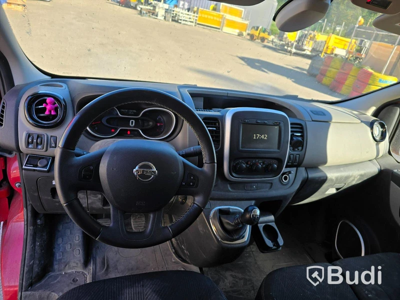 Personbil NISSAN NV300, 2019.