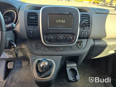 Personbil NISSAN NV300, 2019.