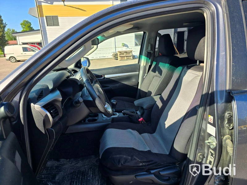 Personbil TOYOTA HILUX, Double Cab, 2016. -