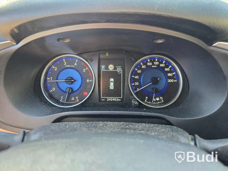 Personbil TOYOTA HILUX, Double Cab, 2016. -