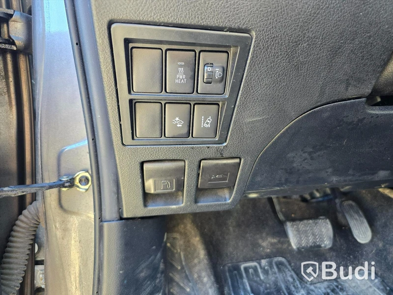 Personbil TOYOTA HILUX, Double Cab, 2016. -
