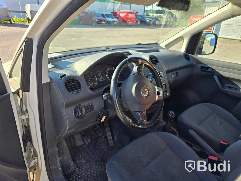 Personbil VOLKSWAGEN CADDY, 2015.