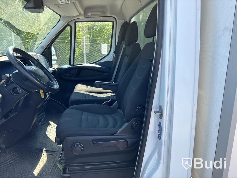 Lätt lastbil med bakgavellyft, Iveco Daily 35 2.3 (156hk), -2018
