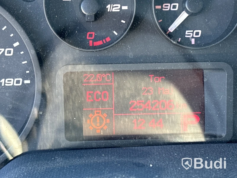 Lätt lastbil med bakgavellyft, Iveco Daily 35 2.3 (156hk), -2018